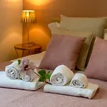 Megna - Paradise Bed and Breakfast